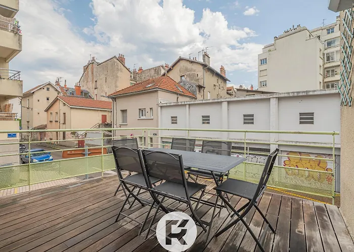 Apartment 4 *