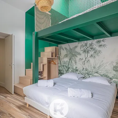 Apartment 4 *